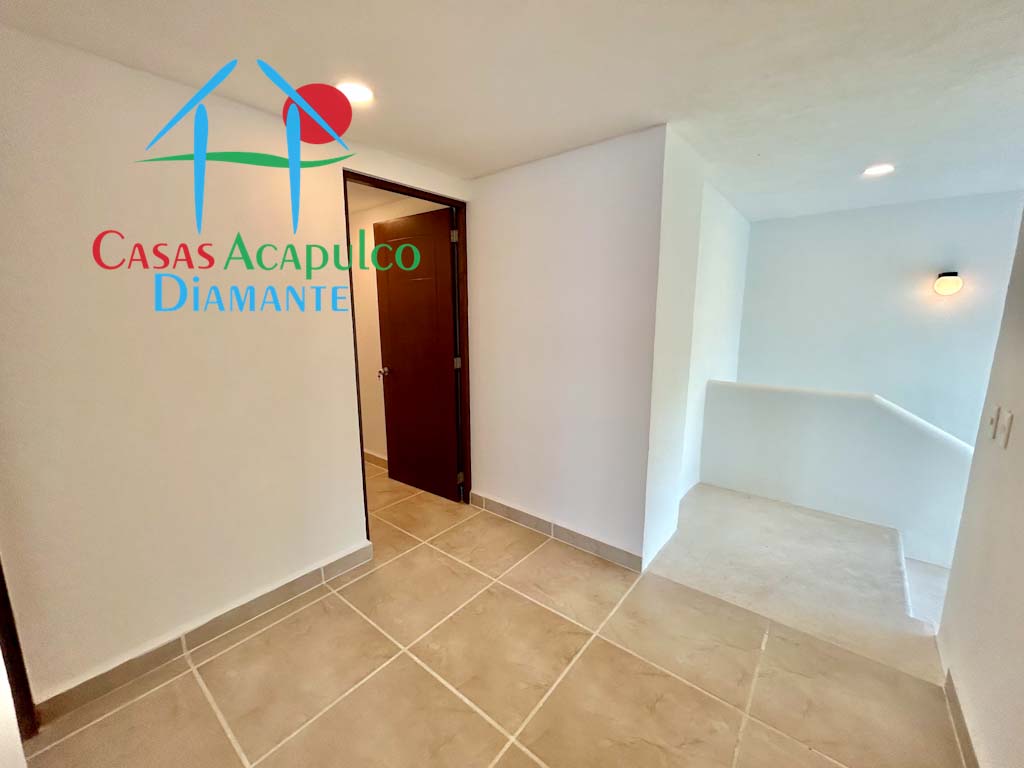 Punta Marqués Biarritz PH 1 - Escaleras y pasillos 1
